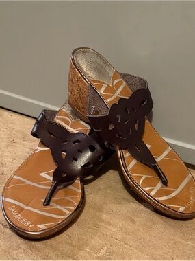 Sam & Libby Dark Brown Cork Wedge Thong Sandals Cutout Size 9